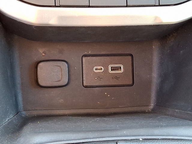 Used 2023 GMC Acadia SLE w/ Driver Convenience Package image 26