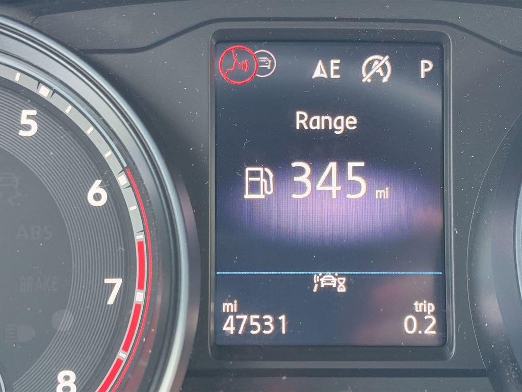 Used 2021 Volkswagen Atlas Cross Sport SE w/ Panoramic Sunroof Package FWD image 19