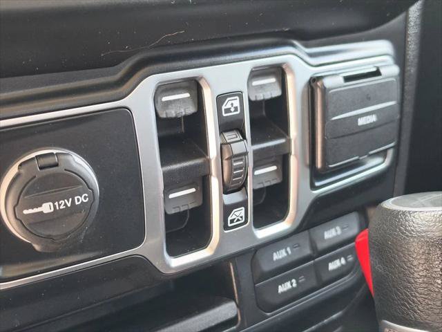 Certified 2020 Jeep Gladiator Sport w/ Quick Order Package 24S AWD/4WD image 18