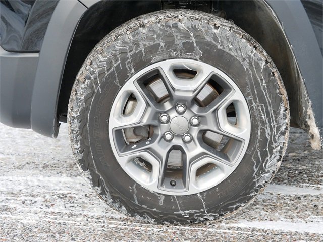 Used 2019 Jeep Cherokee Trailhawk w/ Cold Weather Group image 10