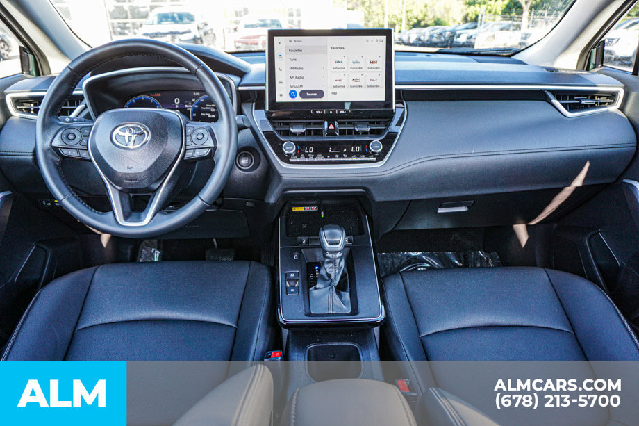Used 2026 Toyota Corolla Cross XLE FWD image 26