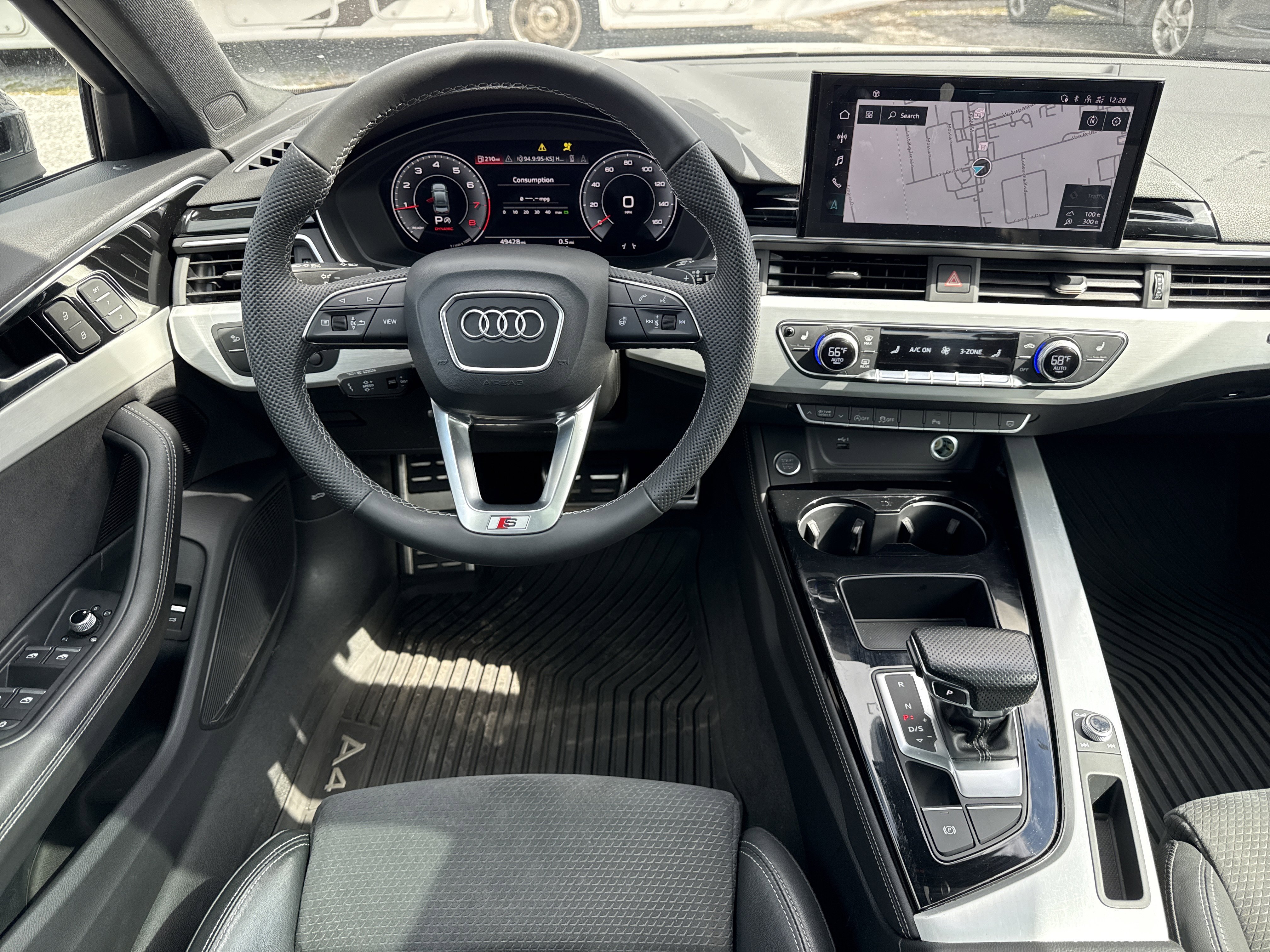 Used 2022 Audi A4 2.0T Premium Plus w/ Premium Plus Package image 12