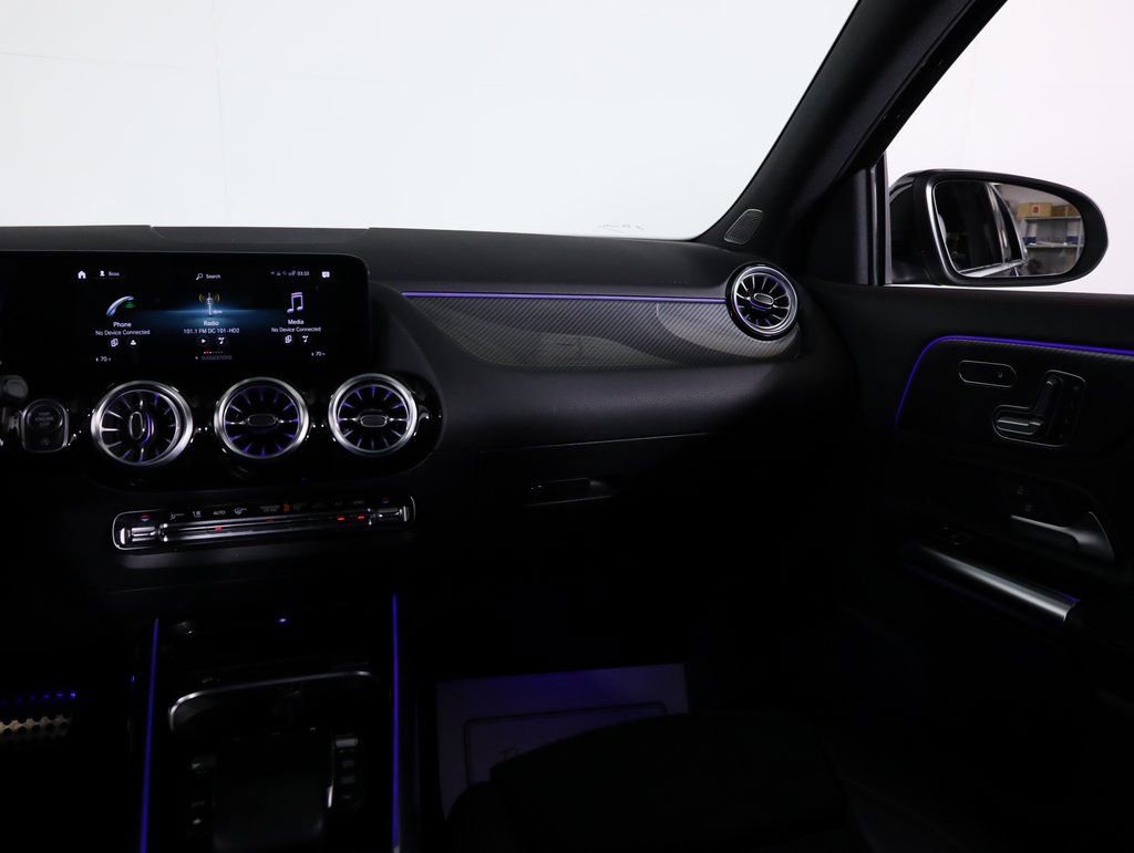 Certified 2022 Mercedes-Benz GLA 250 4MATIC image 43