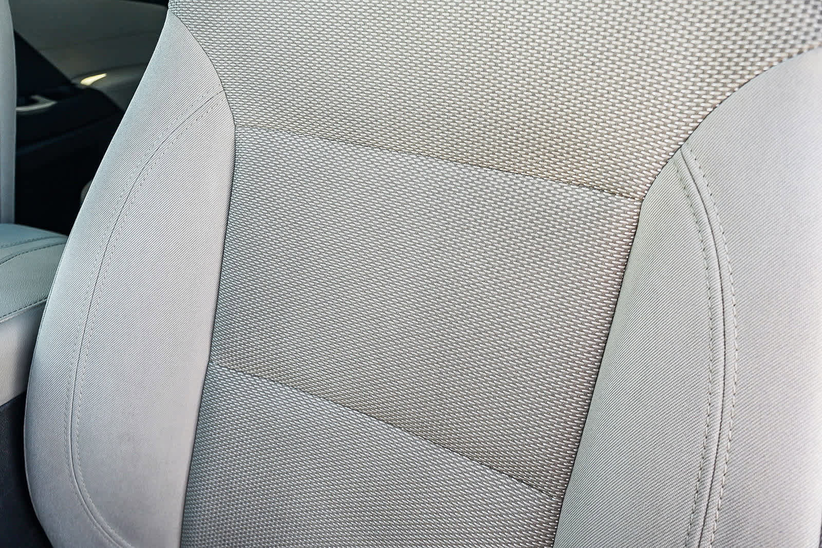 Used 2022 Chevrolet Traverse LS w/ Midnight/Sport Edition image 28