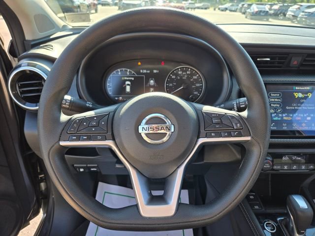 Used 2021 Nissan Kicks SV FWD image 28
