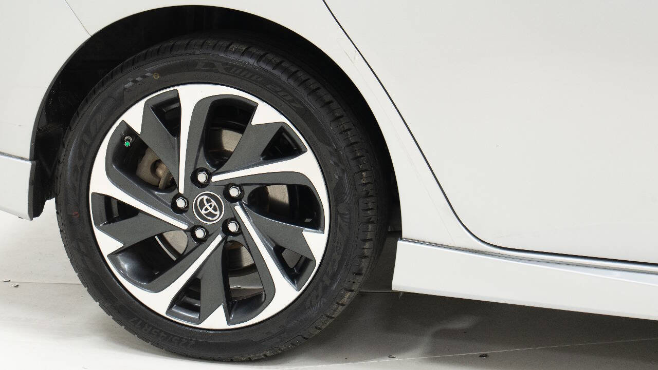 Used 2017 Toyota Corolla iM FWD image 61