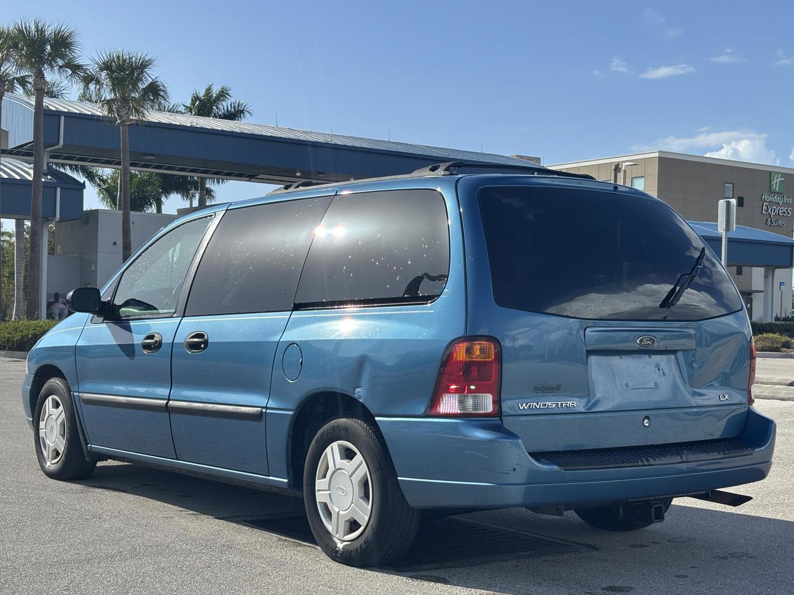 Used 2002 Ford Windstar LX image 6