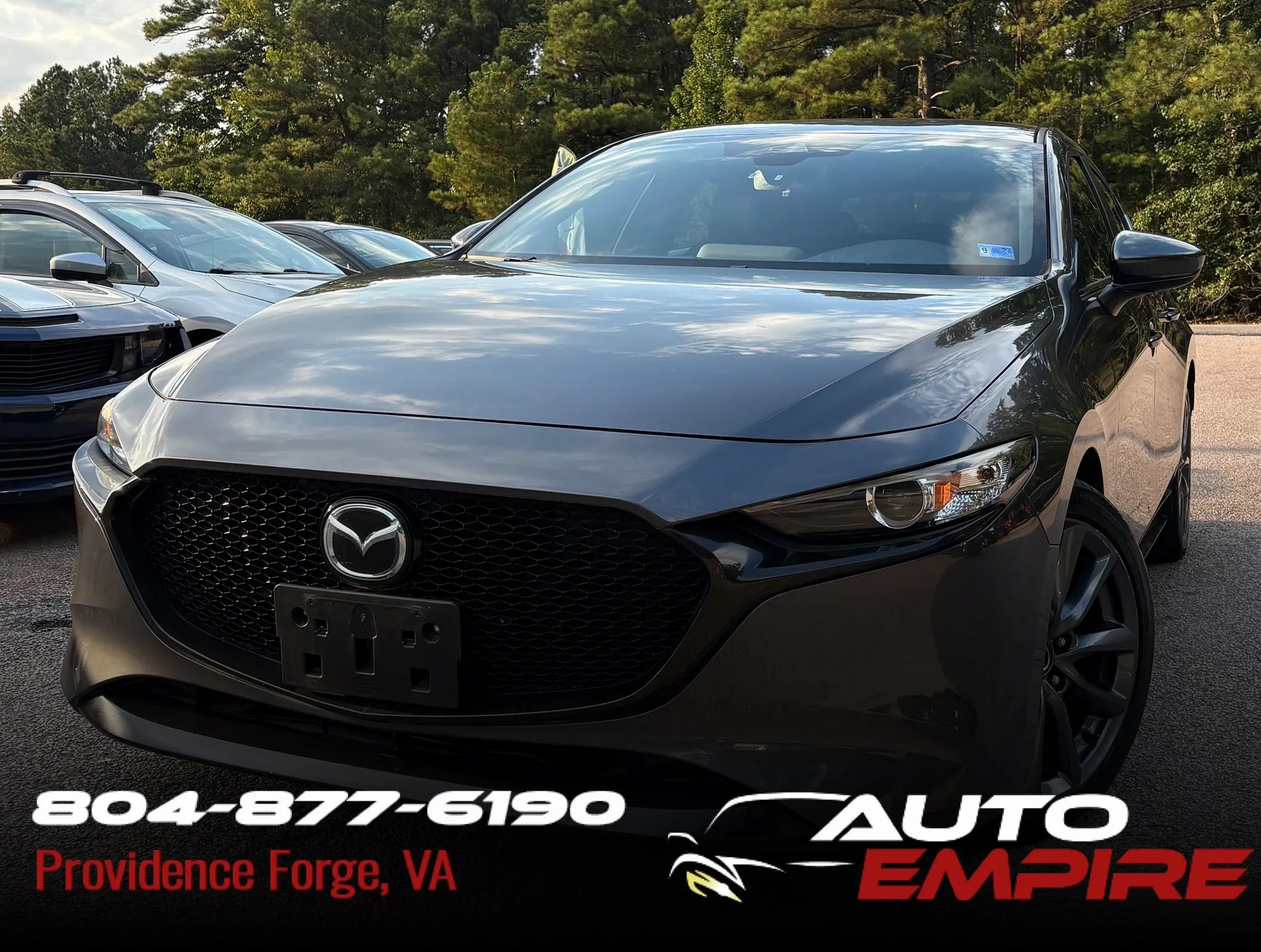 Used 2019 MAZDA MAZDA3 Hatchback w/ Preferred Package FWD image 1