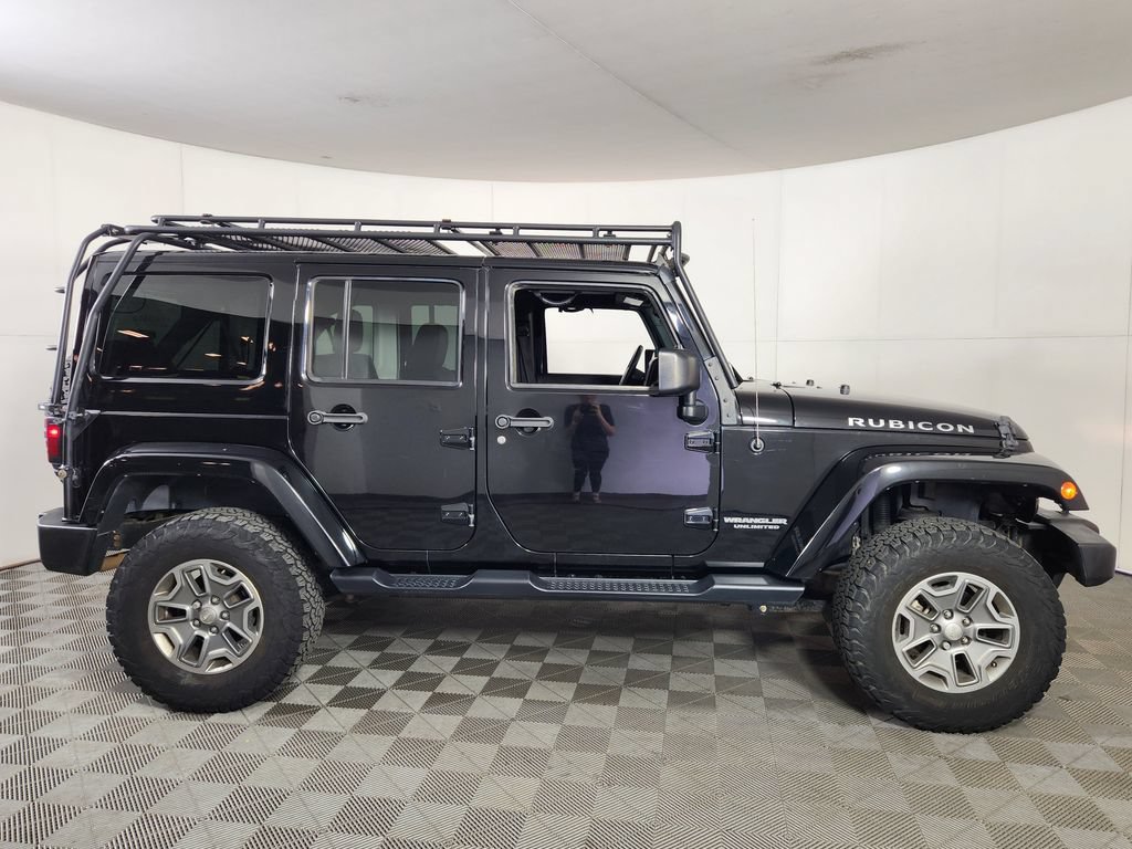Used 2016 Jeep Wrangler Unlimited Rubicon w/ Connectivity Group AWD/4WD image 8