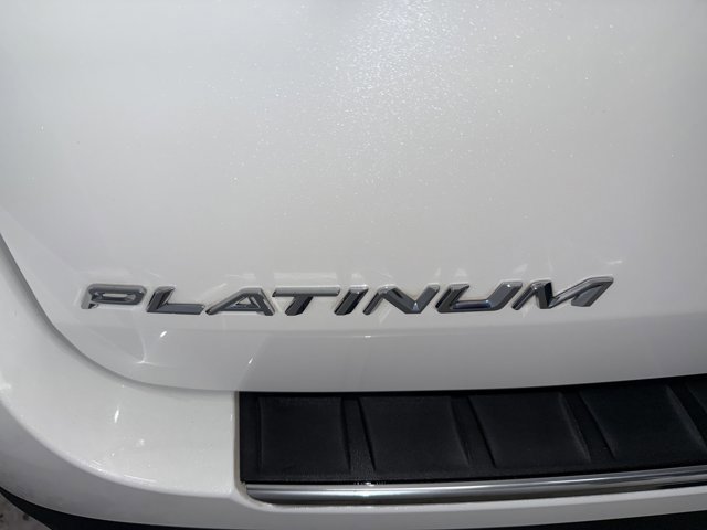 Used 2024 Ford Explorer Platinum w/ Technology Package image 41