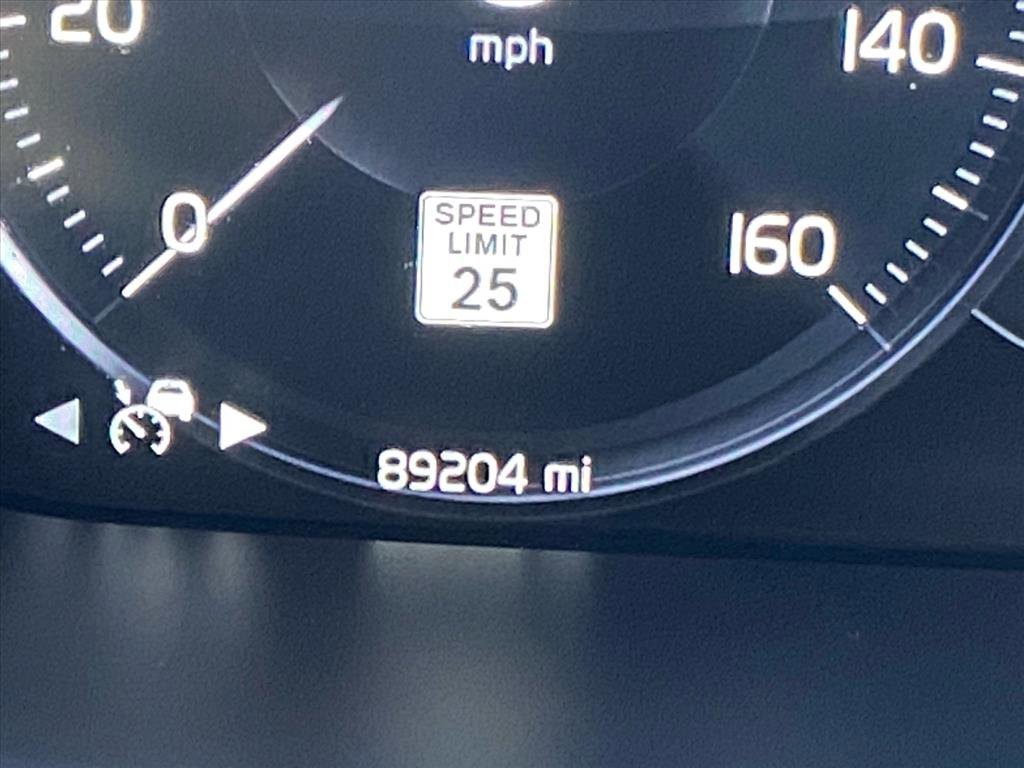 Used 2019 Volvo S60 T6 R-Design image 13