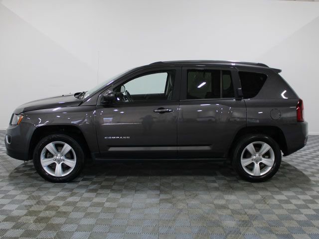 Used 2015 Jeep Compass High Altitude image 3