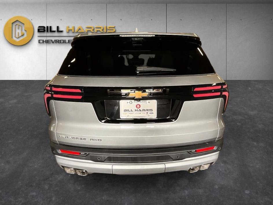 New 2026 Chevrolet Traverse LT w/ Driver Confidence Package AWD/4WD image 12