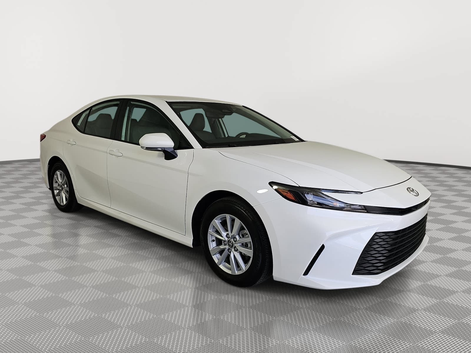 Used 2026 Toyota Camry LE FWD image 2
