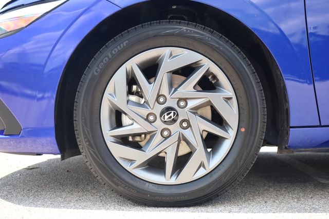 Used 2024 Hyundai Elantra SEL FWD image 9