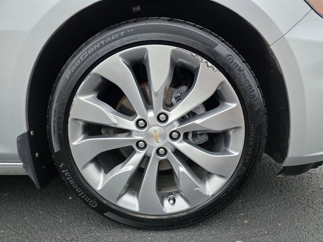 Used 2017 Chevrolet Malibu Premier w/ Premier Sun and Wheel Package FWD image 10