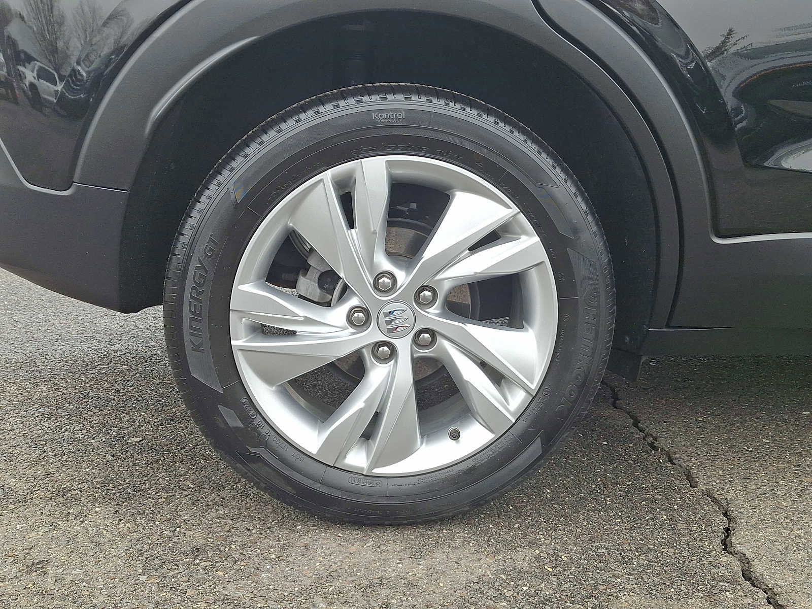 Certified 2024 Buick Encore GX Preferred w/ Comfort Package image 8