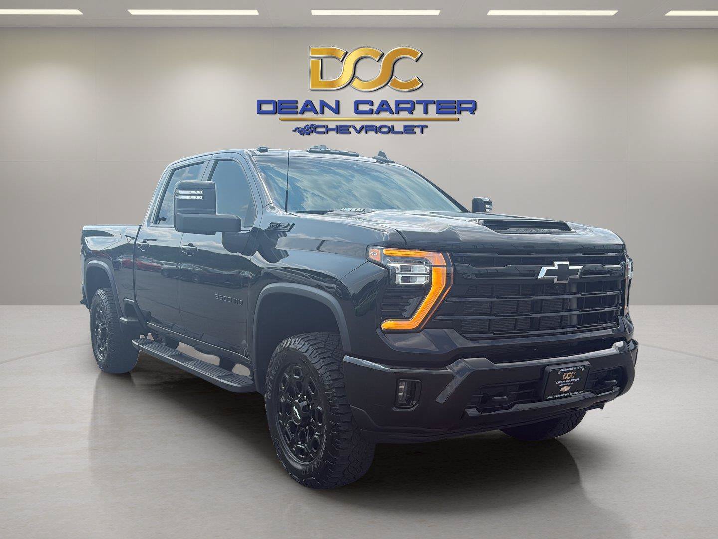 Used 2024 Chevrolet Silverado 2500 LT w/ Midnight Edition AWD/4WD image 7