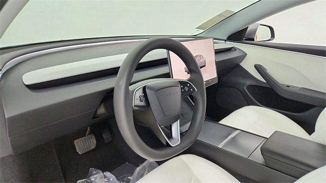 Used 2025 Tesla Model 3 Long Range image 18