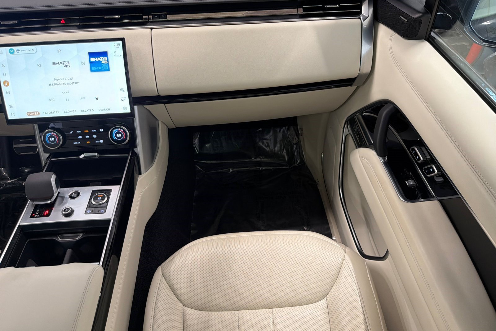 Used 2023 Land Rover Range Rover SE AWD/4WD image 31