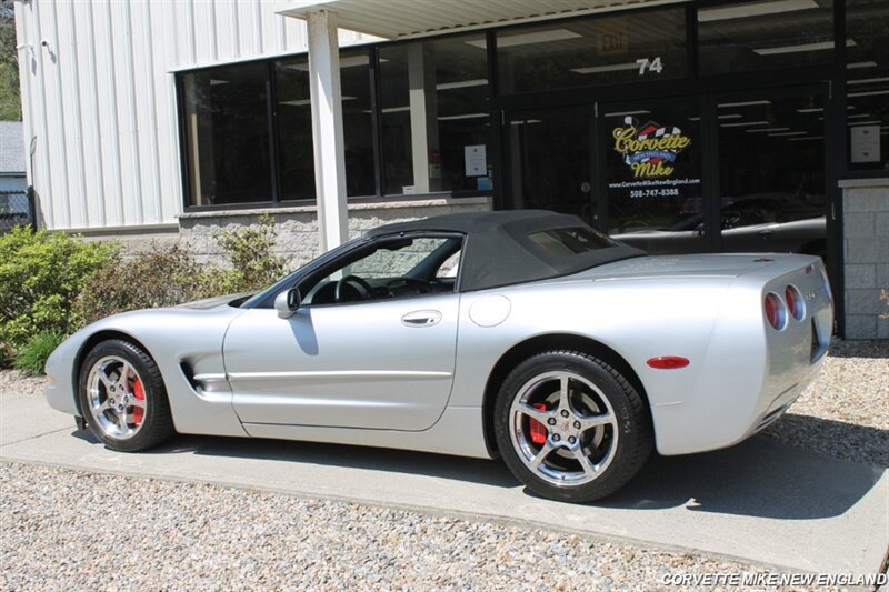 Used 2002 Chevrolet Corvette Coupe w/ Preferred Equipment Group2 RWD image 6