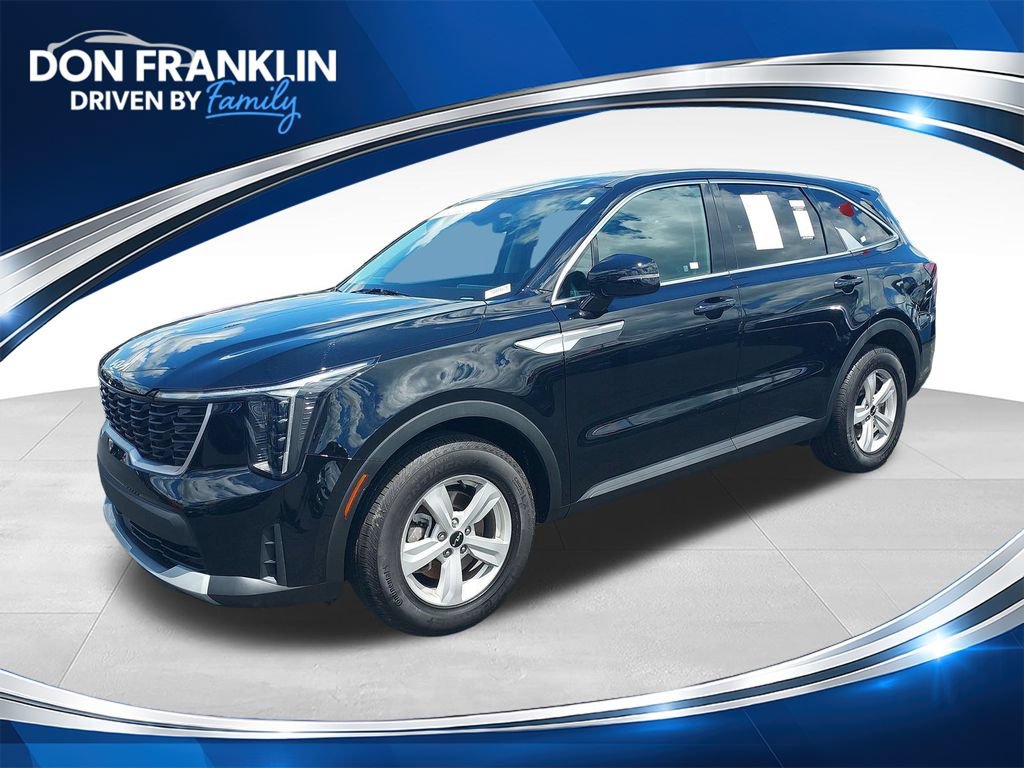 Used 2026 Kia Sorento LX FWD image 1