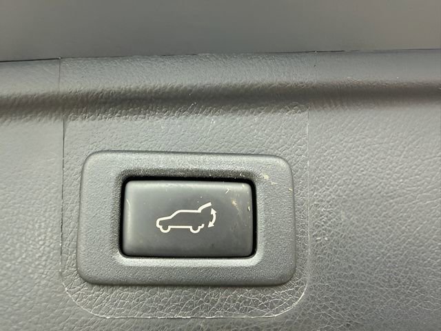 Used 2018 Subaru Outback 2.5i Limited AWD/4WD image 10