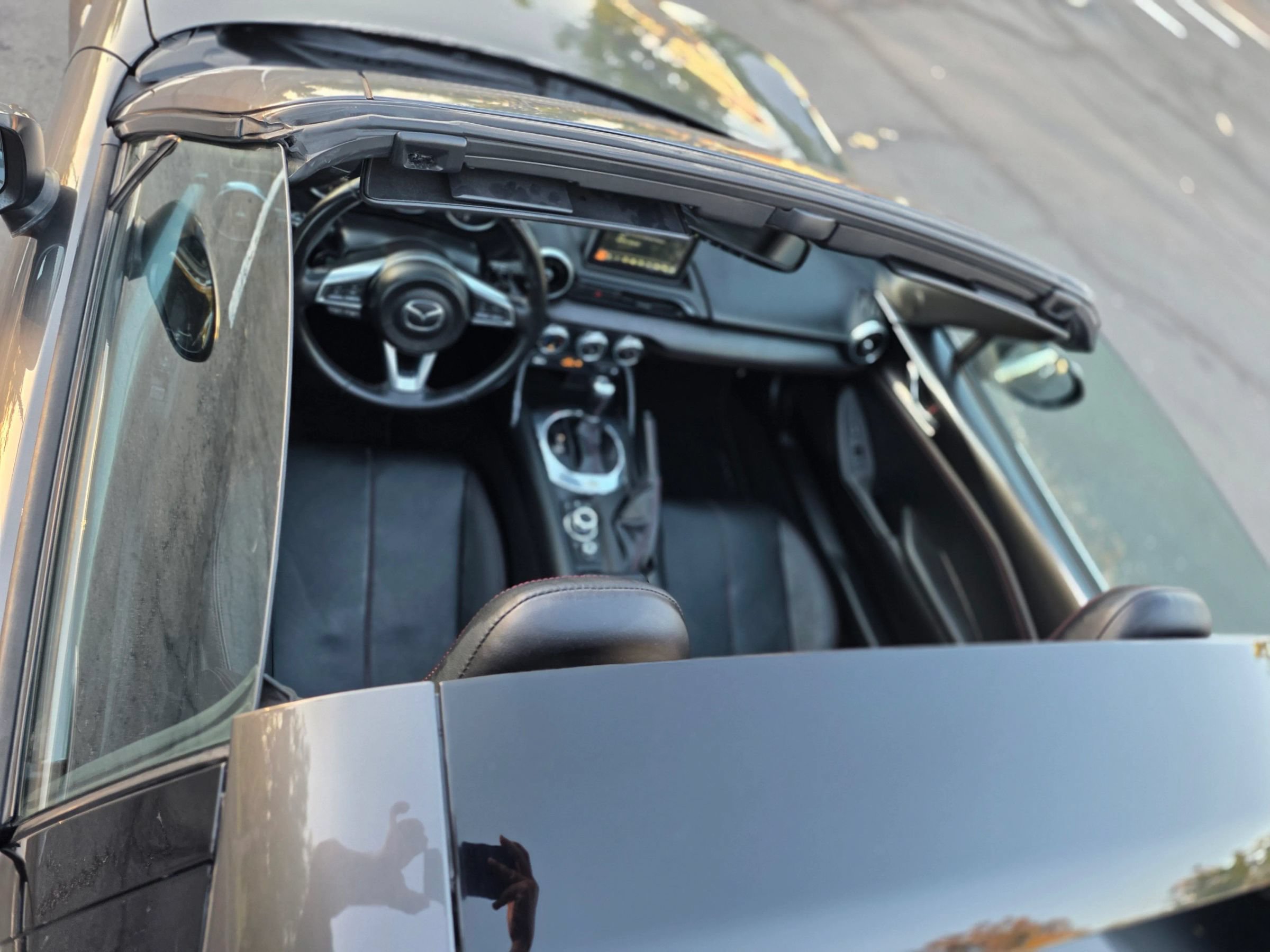 Used 2017 MAZDA MX-5 Miata RF Grand Touring RWD image 23