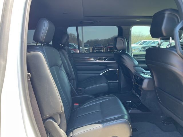 Used 2022 Jeep Wagoneer Series III w/ Premium Group I image 21