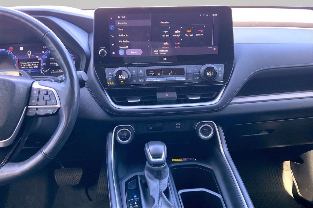 Used 2024 Toyota Grand Highlander Platinum image 9