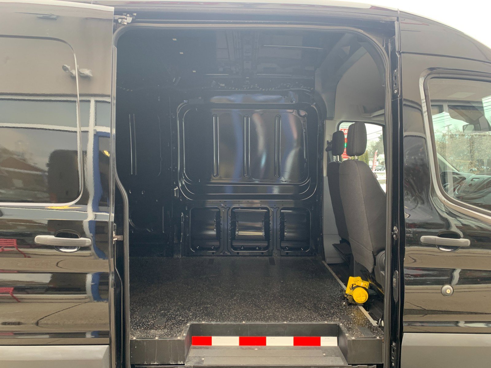 Used 2017 Ford Transit 350 148 Medium Roof image 21