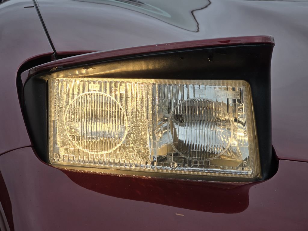 Used 2003 Chevrolet Corvette Convertible w/ Preferred Equipment Group1 image 9