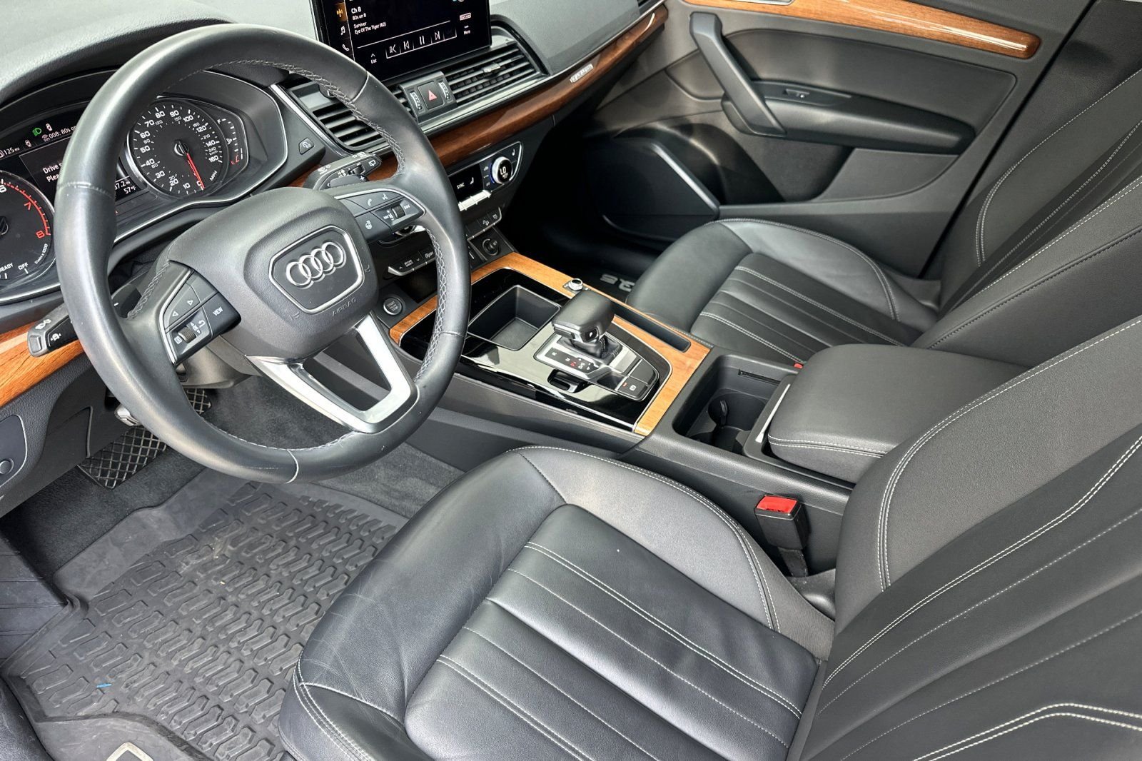 Used 2021 Audi Q5 2.0T Premium w/ Convenience Package AWD/4WD image 10