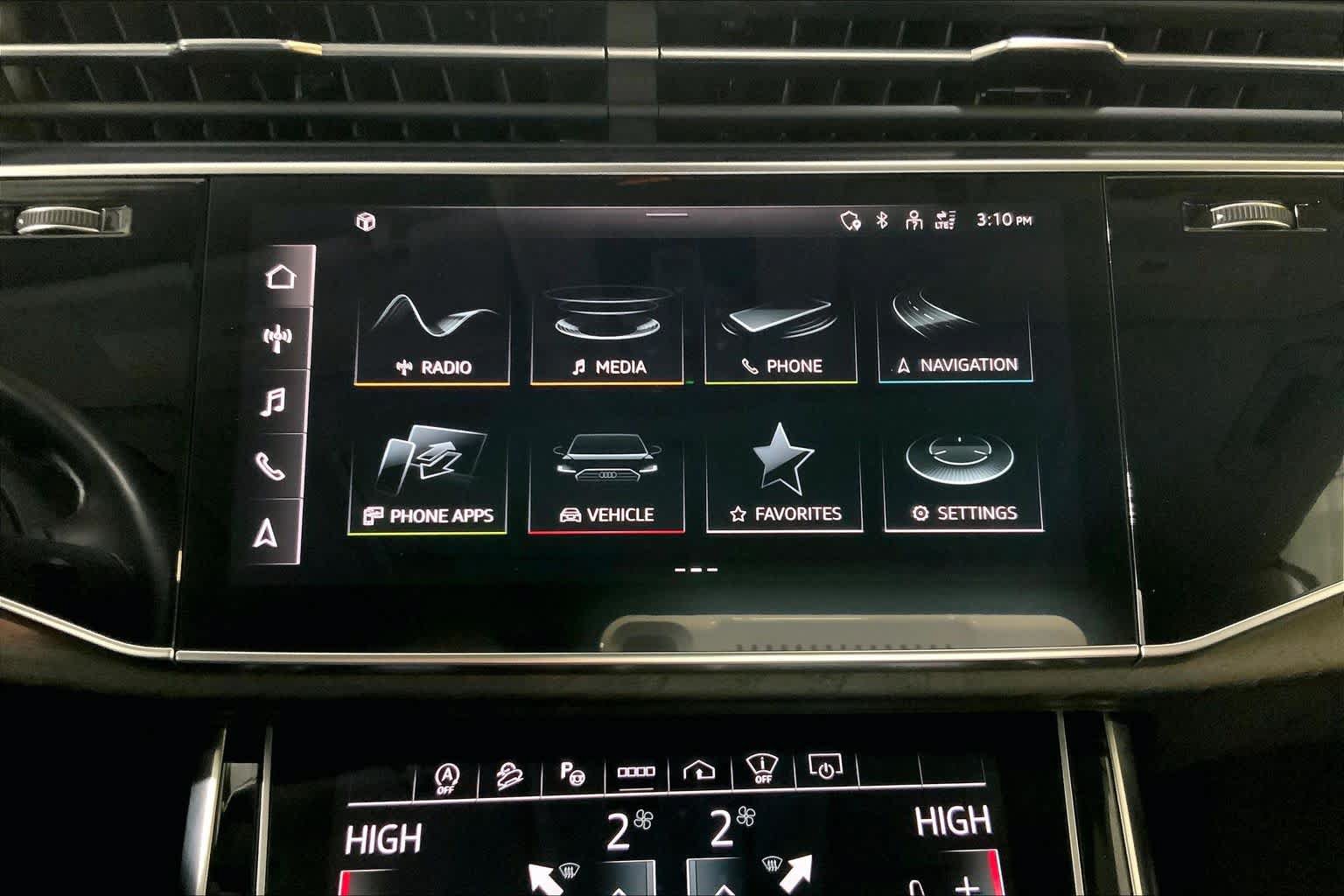 Used 2023 Audi Q8 Prestige w/ Prestige Package AWD/4WD image 33