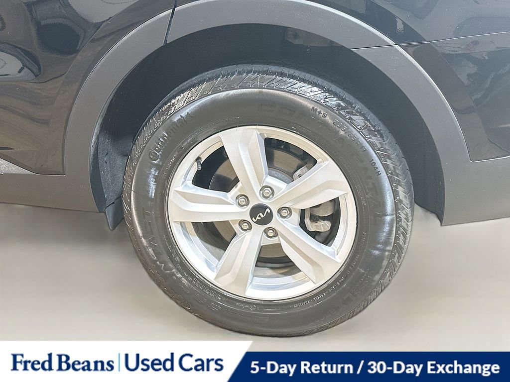 Used 2022 Kia Sorento LX image 6