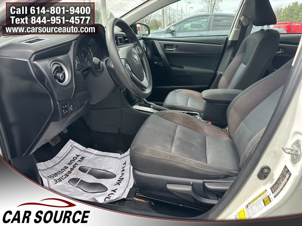 Used 2017 Toyota Corolla LE FWD image 8