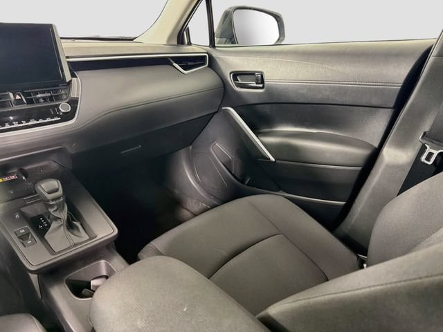 Certified 2026 Toyota Corolla Cross LE FWD image 23