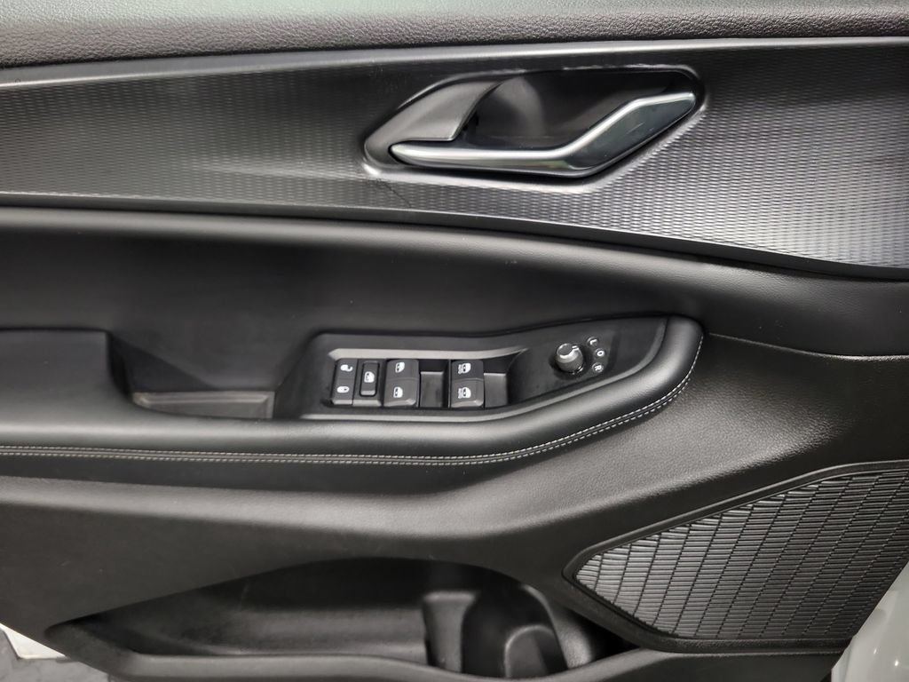 Used 2024 Jeep Grand Cherokee L Laredo AWD/4WD image 22