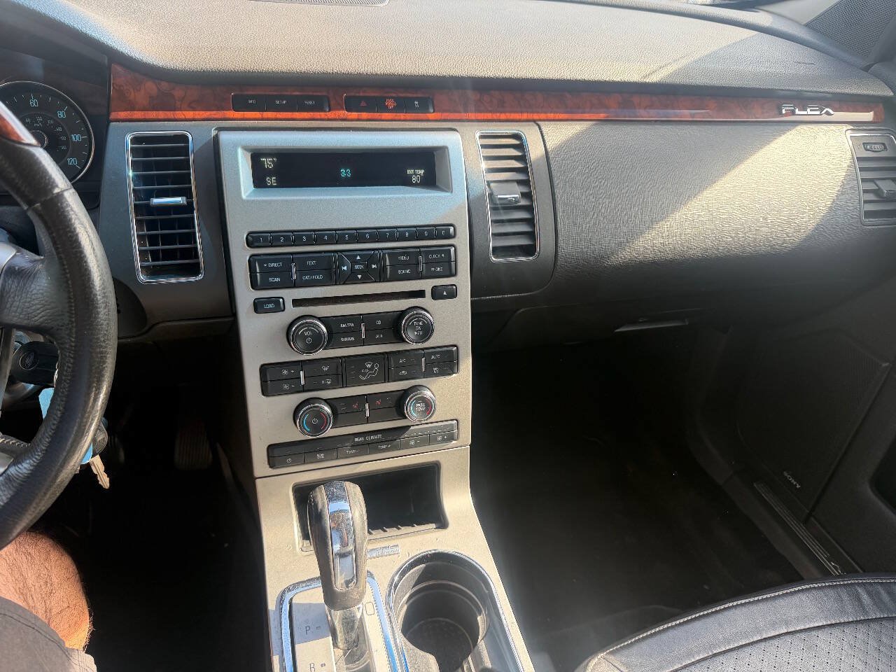 Used 2009 Ford Flex Limited FWD image 14