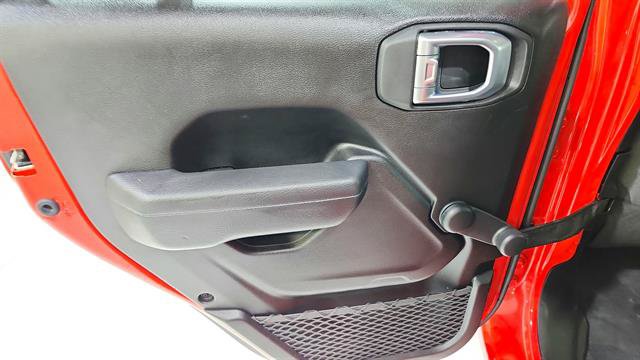 Used 2024 Jeep Gladiator Sport AWD/4WD image 19