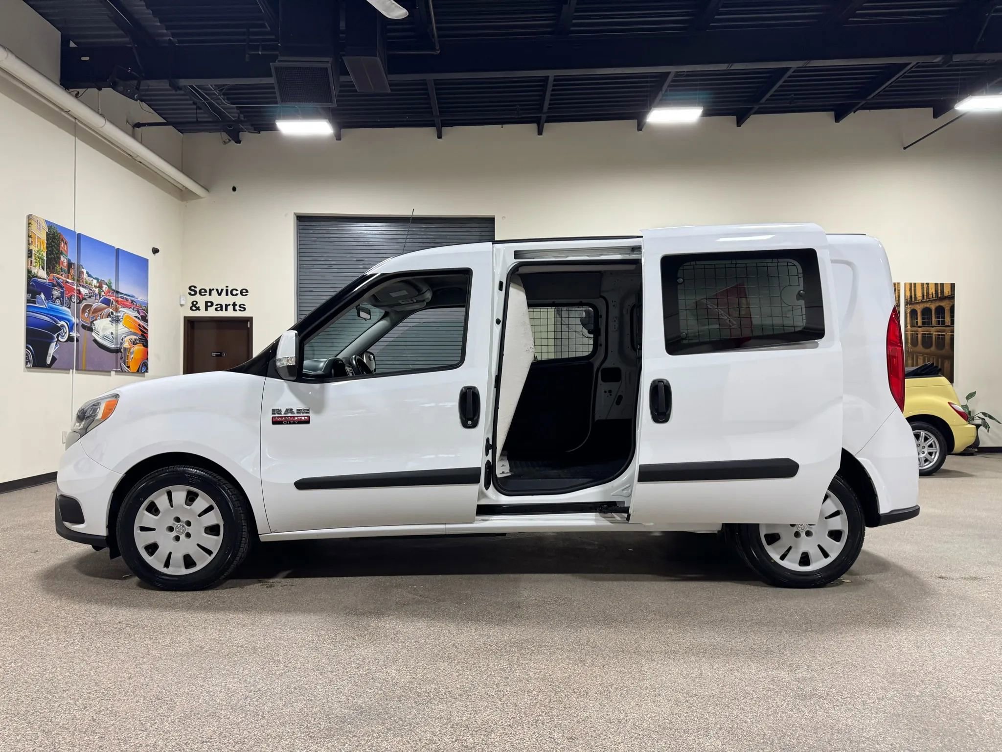 Used 2019 RAM ProMaster City Tradesman SLT image 11