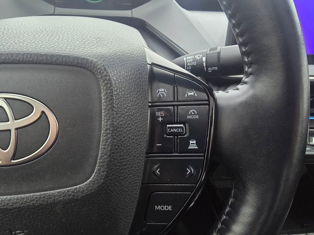Used 2023 Toyota Prius XLE AWD/4WD image 21