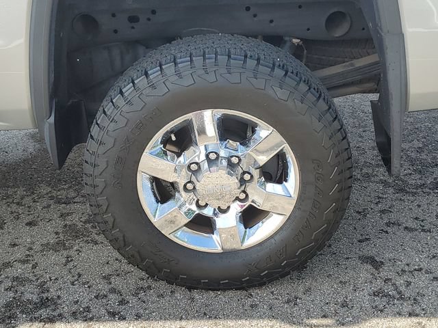 Used 2016 GMC Sierra 2500 SLT w/ Suspension Package, Off-Road AWD/4WD image 31