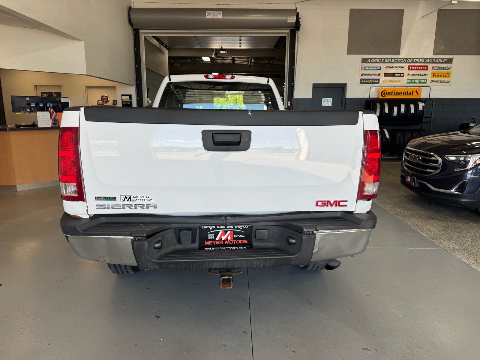 Used 2012 GMC Sierra 2500 W/T w/ Snow Plow Prep Package AWD/4WD image 9