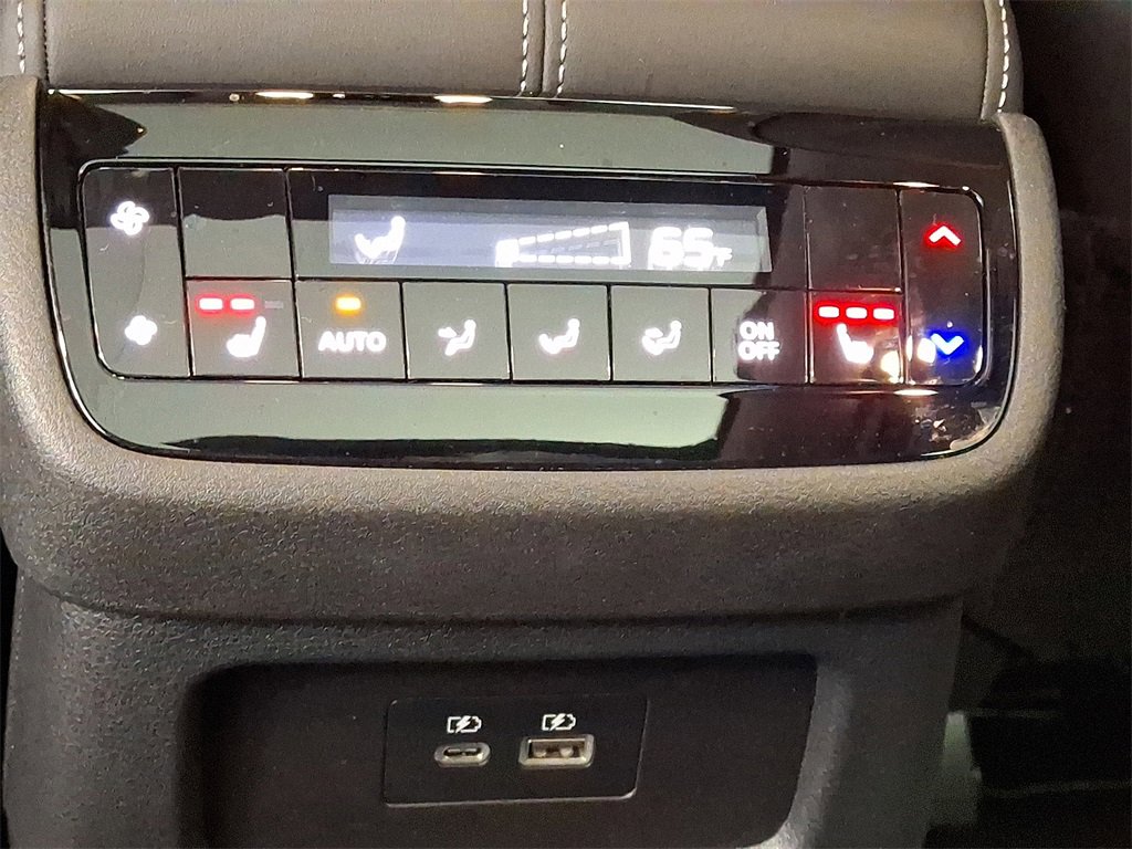 Certified 2025 INFINITI QX60 Luxe image 15