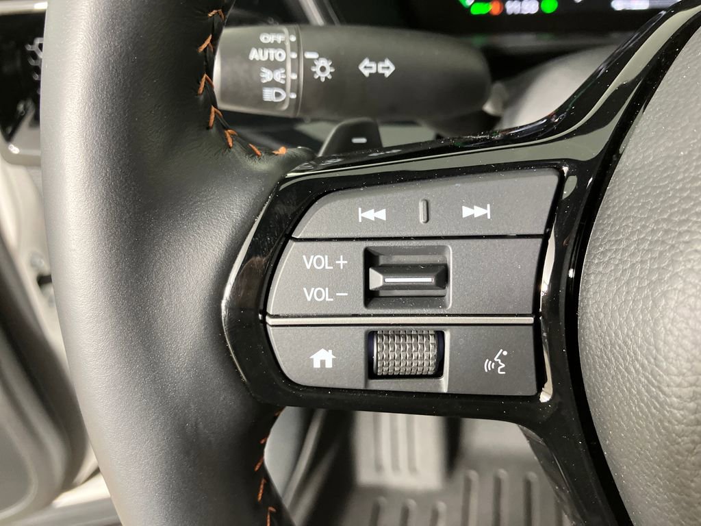 Used 2025 Honda CR-V Sport Touring image 16