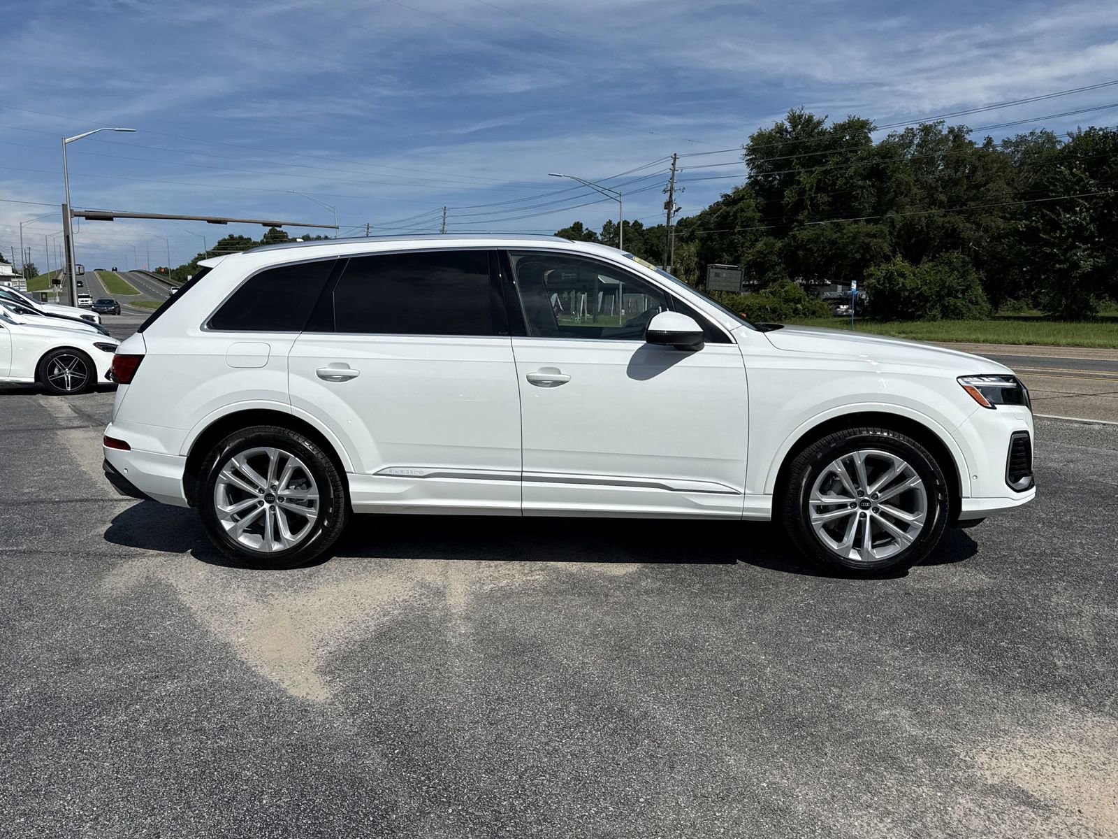 Used 2025 Audi Q7 3.0T Premium Plus image 6