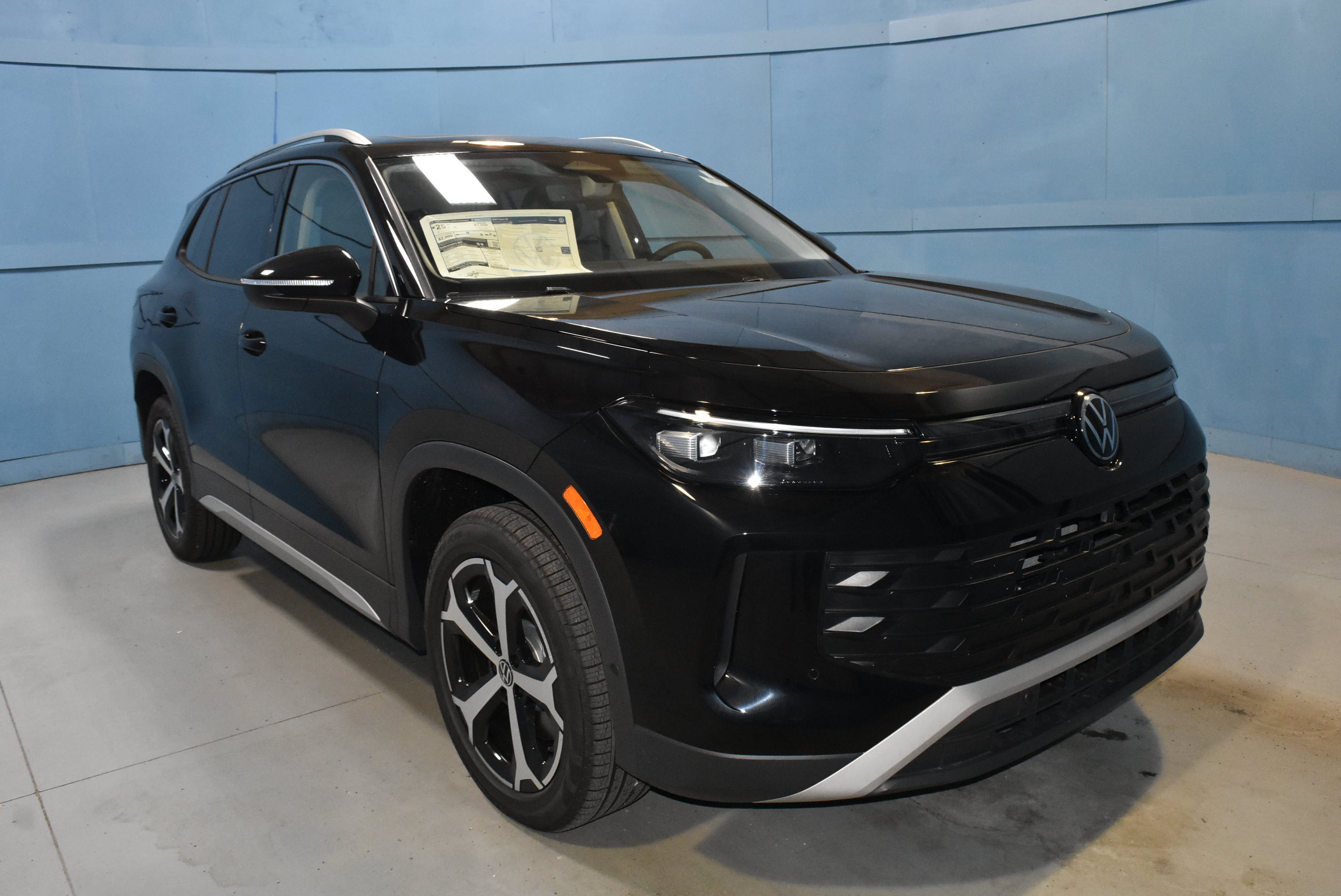 New 2026 Volkswagen Tiguan SE