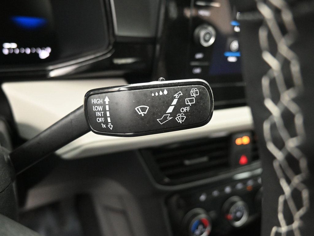 Used 2025 Volkswagen Taos S image 21