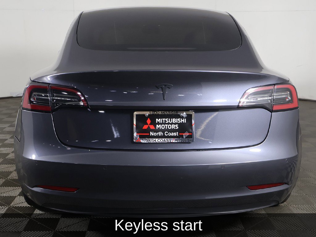 Used 2022 Tesla Model 3 Long Range AWD/4WD image 16
